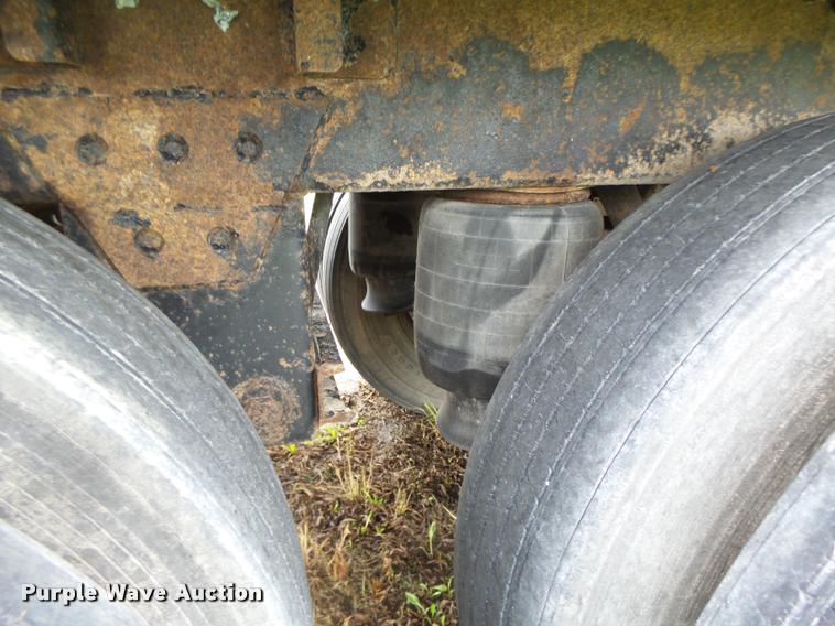 image for item DB1364 2006 Wilson DWH-500 double hopper grain trailer