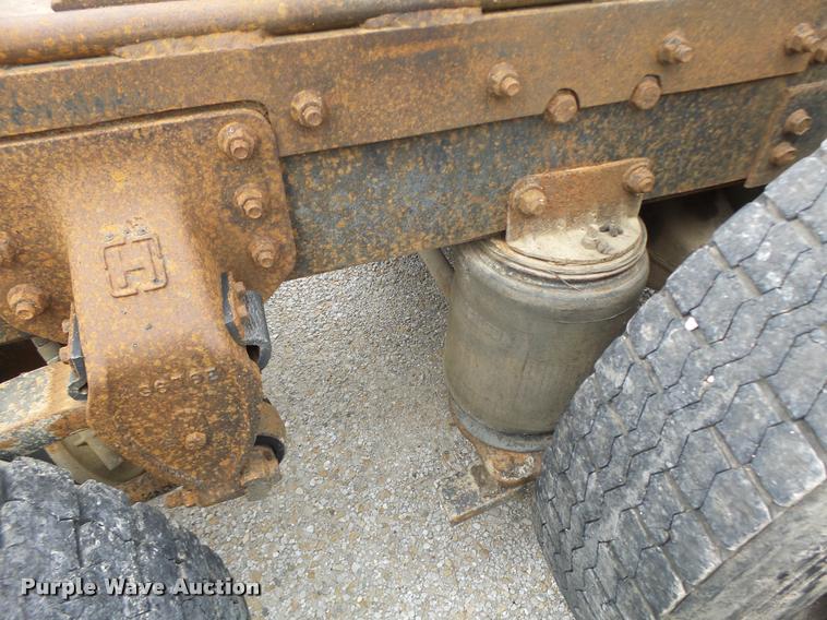 image for item DB1380 1993 International 2574 semi truck