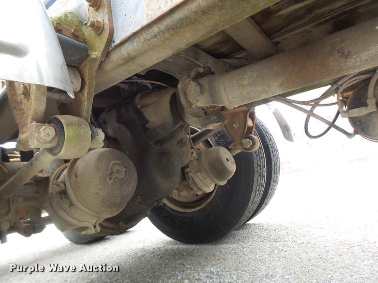 image for item DB1380 1993 International 2574 semi truck