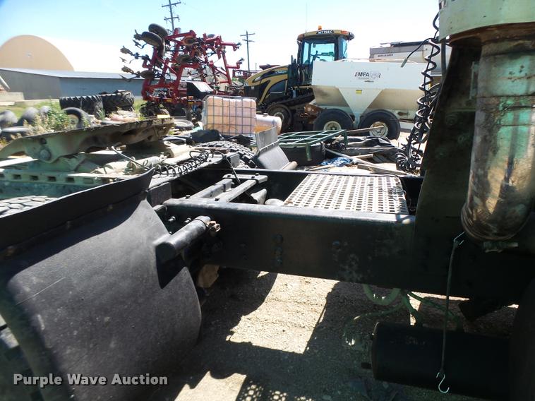 image for item DB5780 1998 Volvo WCA semi truck