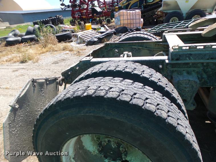 image for item DB5780 1998 Volvo WCA semi truck