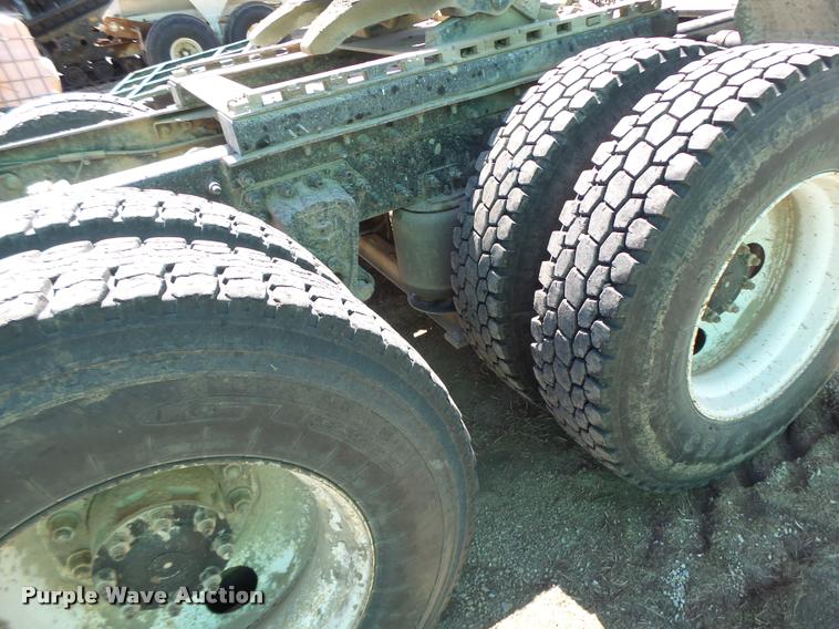 image for item DB5780 1998 Volvo WCA semi truck