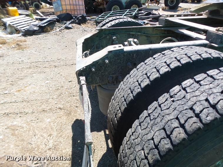 image for item DB5780 1998 Volvo WCA semi truck