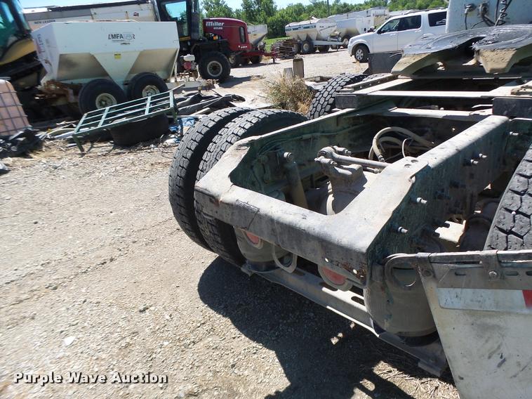 image for item DB5780 1998 Volvo WCA semi truck