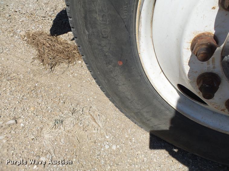 image for item DB5780 1998 Volvo WCA semi truck