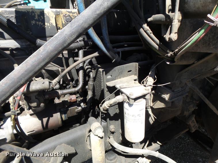 image for item DB5780 1998 Volvo WCA semi truck