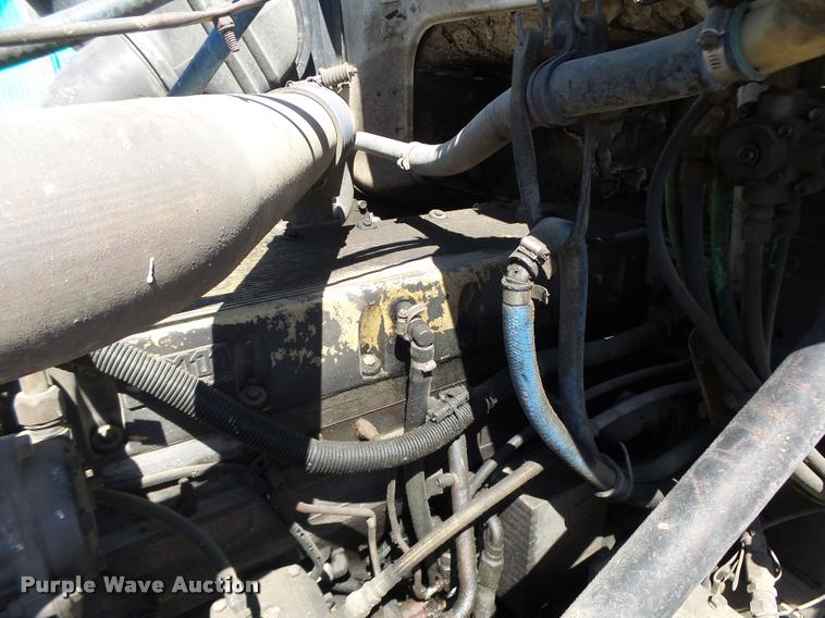 image for item DB5780 1998 Volvo WCA semi truck