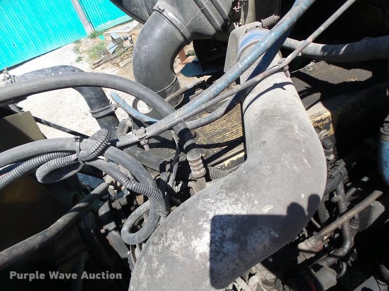 image for item DB5780 1998 Volvo WCA semi truck