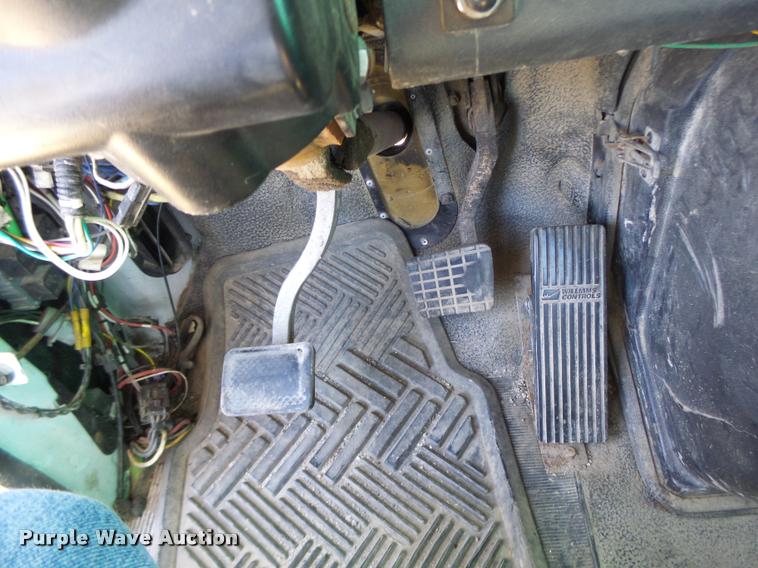 image for item DB5780 1998 Volvo WCA semi truck