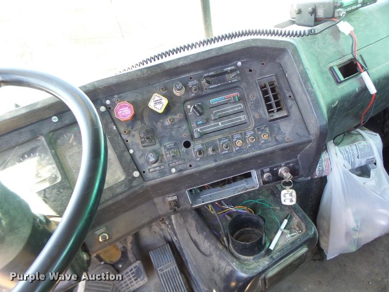 image for item DB5780 1998 Volvo WCA semi truck