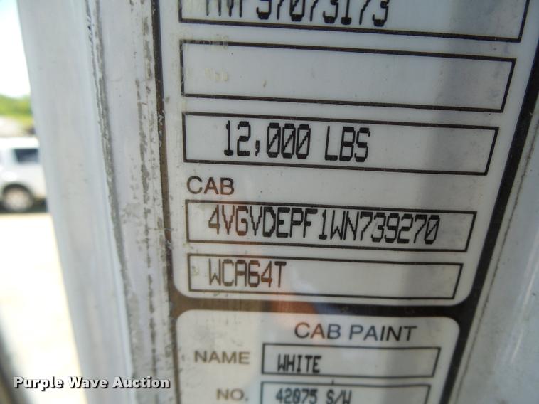 image for item DB5780 1998 Volvo WCA semi truck