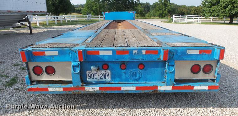 image for item DB7466 2002 Doonan 482DB14B drop deck trailer