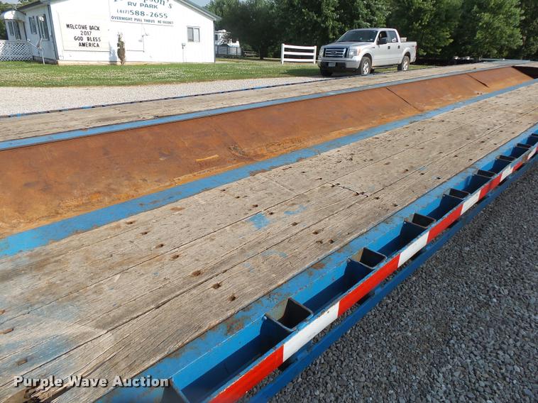 image for item DB7466 2002 Doonan 482DB14B drop deck trailer