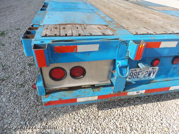 image for item DB7466 2002 Doonan 482DB14B drop deck trailer