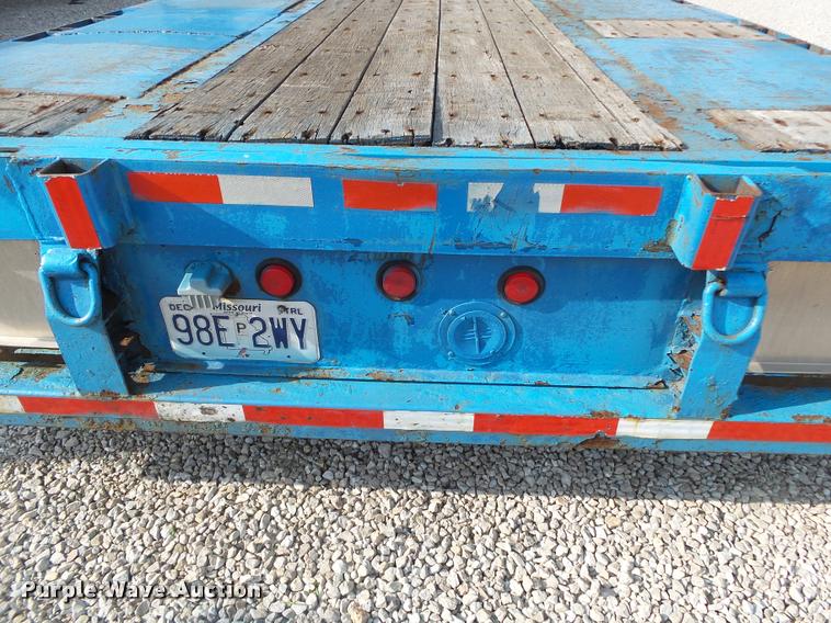 image for item DB7466 2002 Doonan 482DB14B drop deck trailer