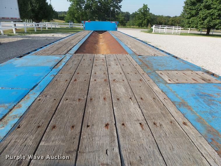 image for item DB7466 2002 Doonan 482DB14B drop deck trailer