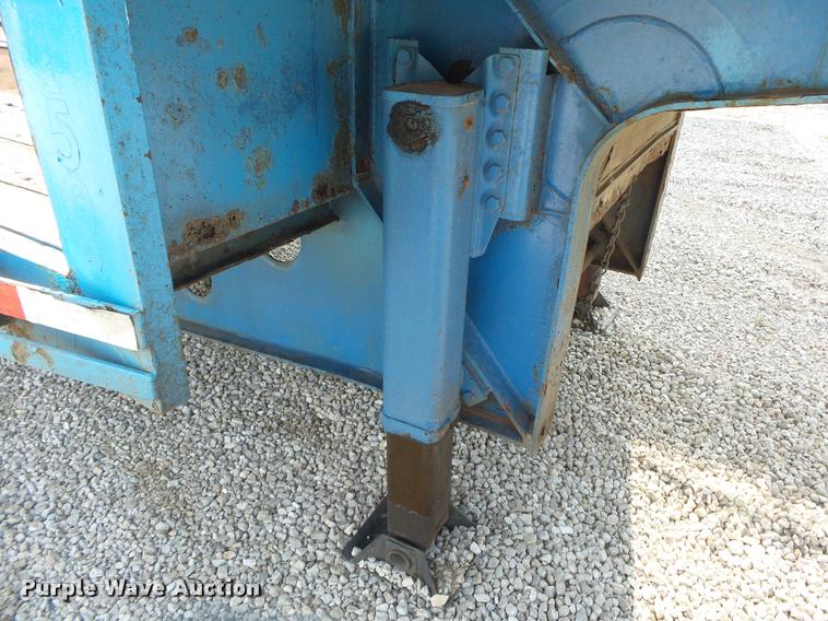 image for item DB7466 2002 Doonan 482DB14B drop deck trailer