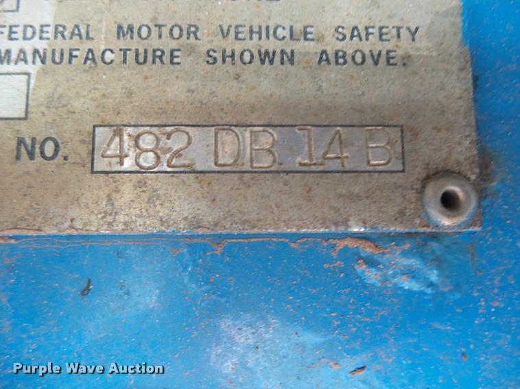 image for item DB7466 2002 Doonan 482DB14B drop deck trailer