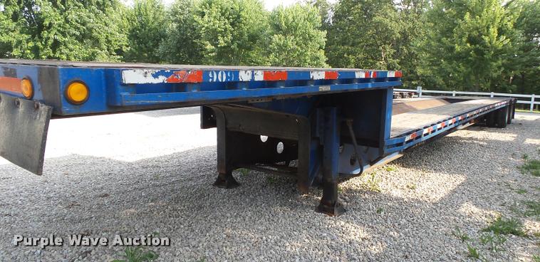 image for item DB7468 2004 Doonan drop deck trailer
