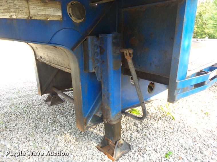 image for item DB7468 2004 Doonan drop deck trailer