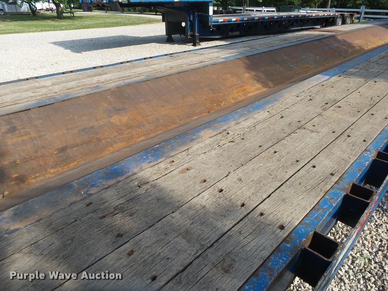 image for item DB7468 2004 Doonan drop deck trailer