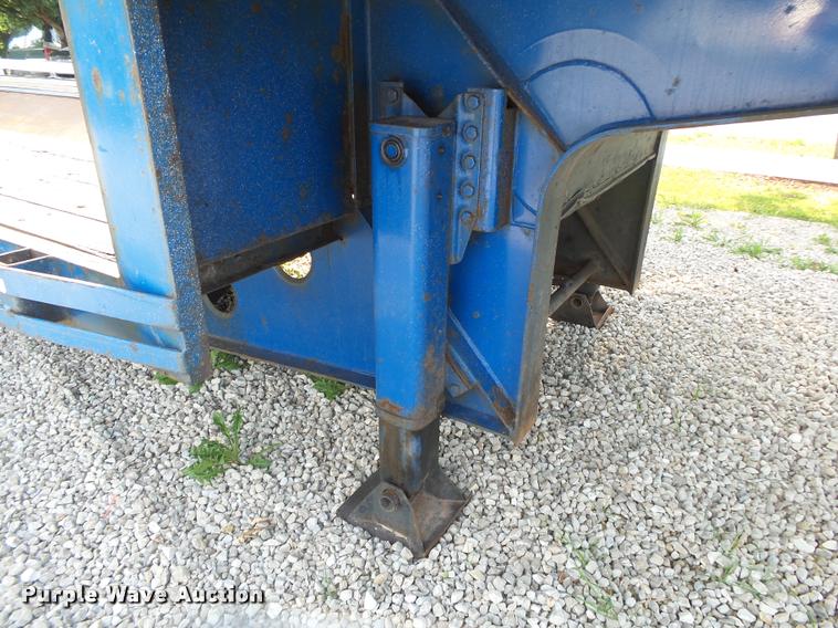 image for item DB7468 2004 Doonan drop deck trailer
