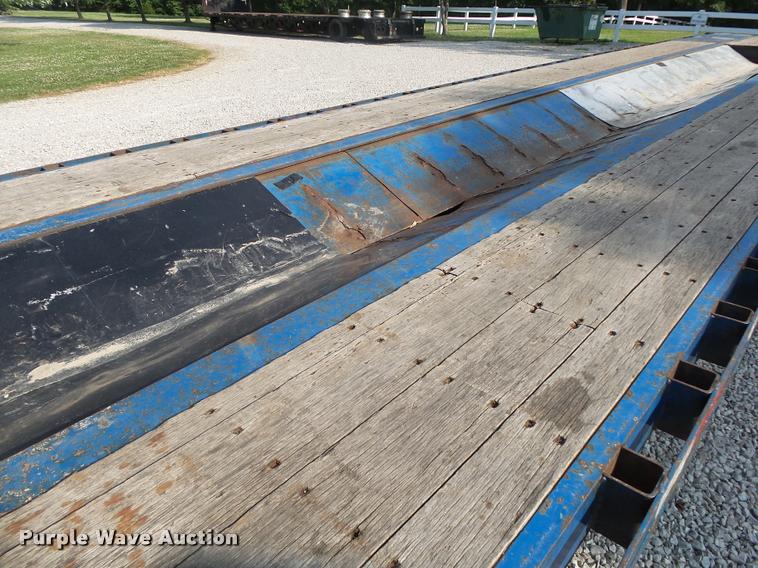 image for item DB7469 2002 Doonan drop deck trailer