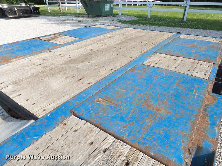 image for item DB7469 2002 Doonan drop deck trailer