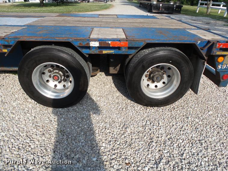 image for item DB7469 2002 Doonan drop deck trailer