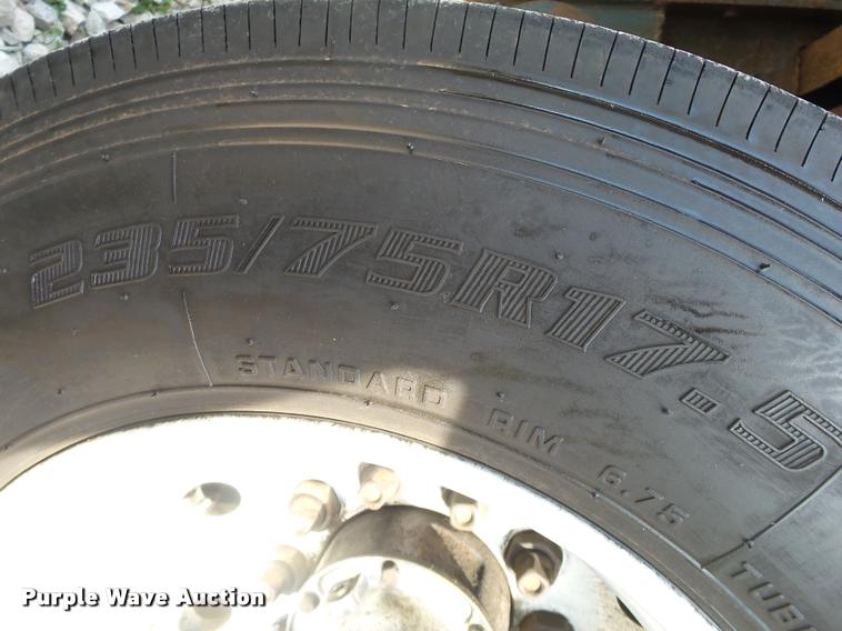 image for item DB7469 2002 Doonan drop deck trailer