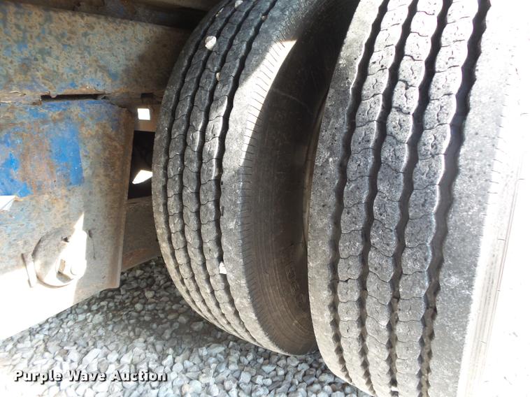 image for item DB7469 2002 Doonan drop deck trailer