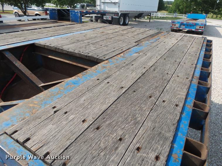 image for item DB7469 2002 Doonan drop deck trailer
