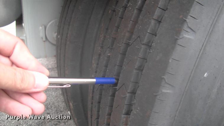 image for item DK9633 2015 Mueller 8400 tank trailer