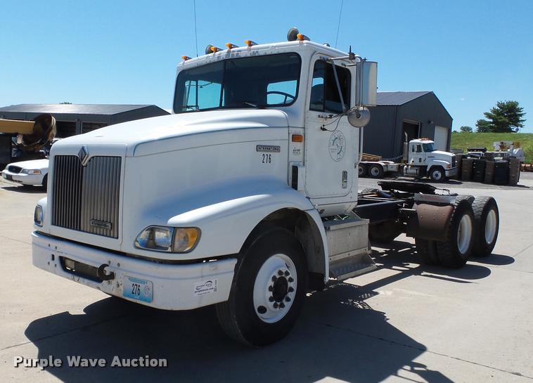 image for item K3266 1997 International 9200 semi truck