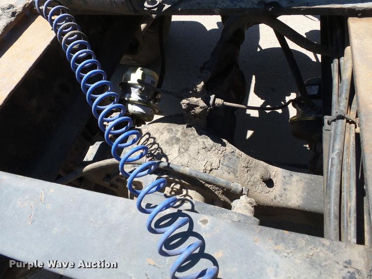 image for item K3266 1997 International 9200 semi truck