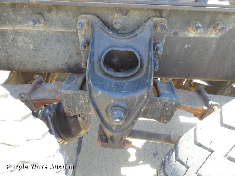 image for item K3266 1997 International 9200 semi truck