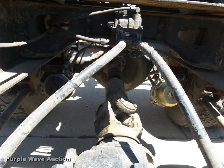 image for item K3266 1997 International 9200 semi truck