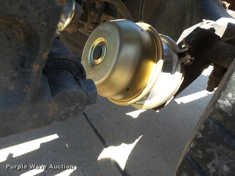 image for item K3266 1997 International 9200 semi truck