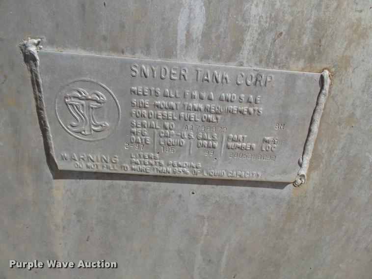 image for item K3266 1997 International 9200 semi truck