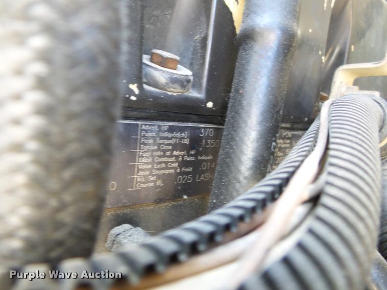 image for item K3266 1997 International 9200 semi truck