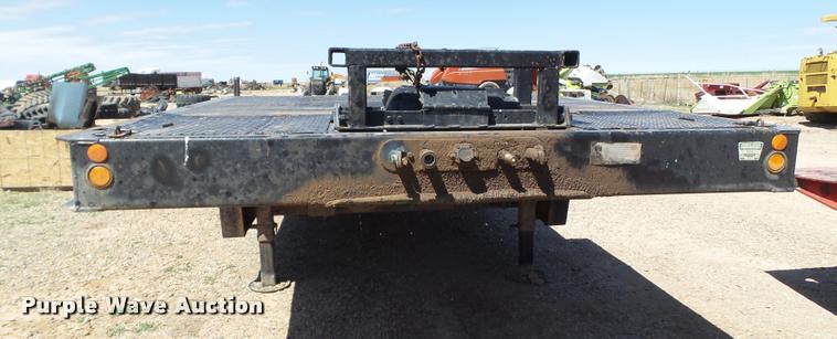 image for item L1532 2001 Trail King TK70HT-482 equipment trailer