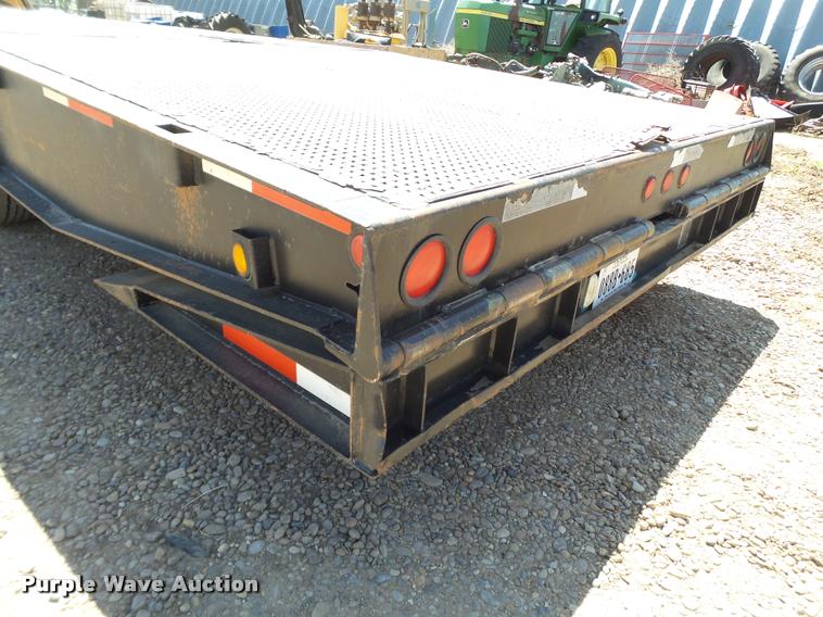 image for item L1532 2001 Trail King TK70HT-482 equipment trailer