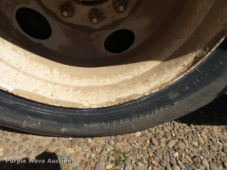 image for item L1532 2001 Trail King TK70HT-482 equipment trailer