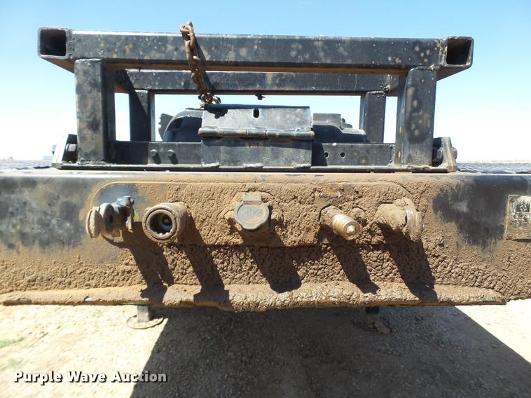 image for item L1532 2001 Trail King TK70HT-482 equipment trailer