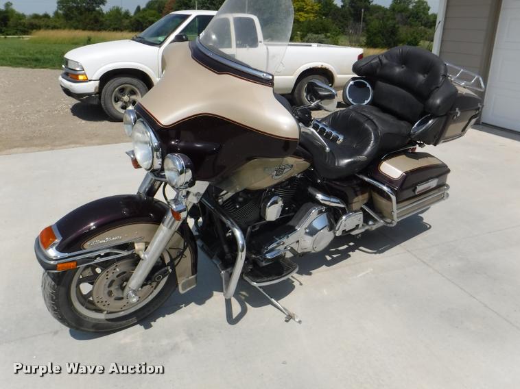 image for item BY9770 1998 Harley Davidson Ultra Classic Electra Glide Touring motorcycle