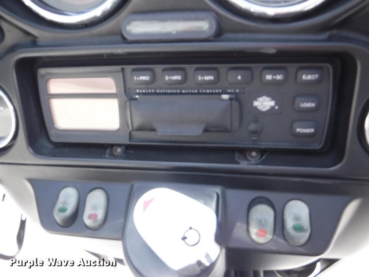 image for item BY9770 1998 Harley Davidson Ultra Classic Electra Glide Touring motorcycle