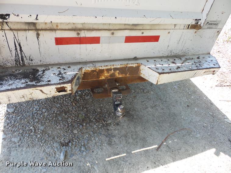 image for item CA9065 2005 Ford F250 Super Duty utility bed pickup truck