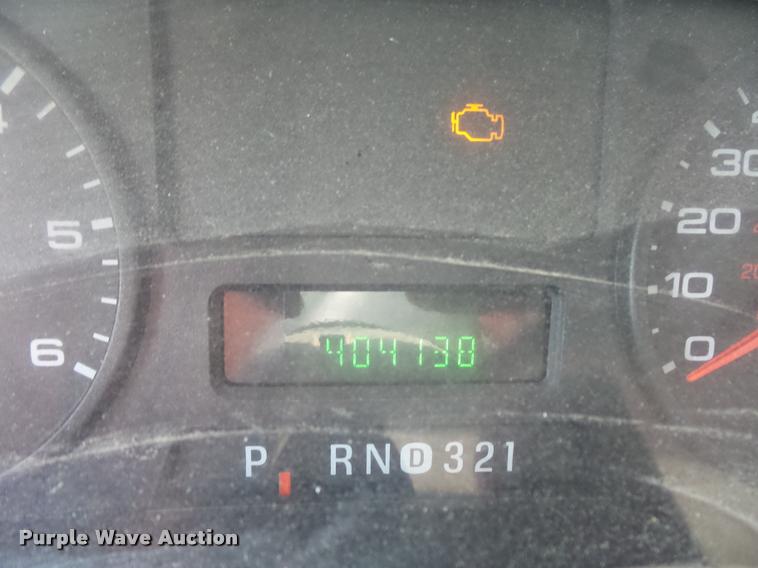 image for item CA9065 2005 Ford F250 Super Duty utility bed pickup truck