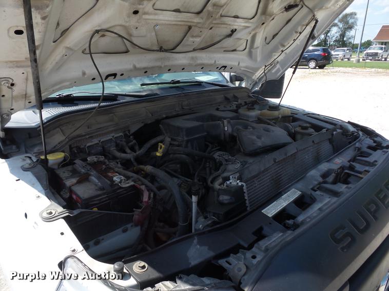 image for item CA9066 2011 Ford F350 Super Duty SuperCab cab and chassis pickup truck