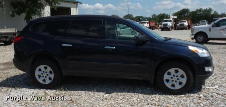 image for item CA9067 2011 Chevrolet Traverse LS SUV